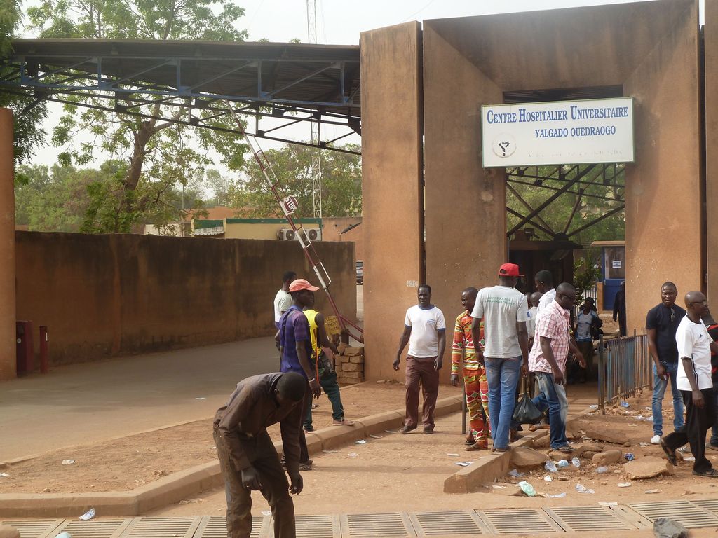 Entrée de l'hôpital Yalgado de Ouagadougou.