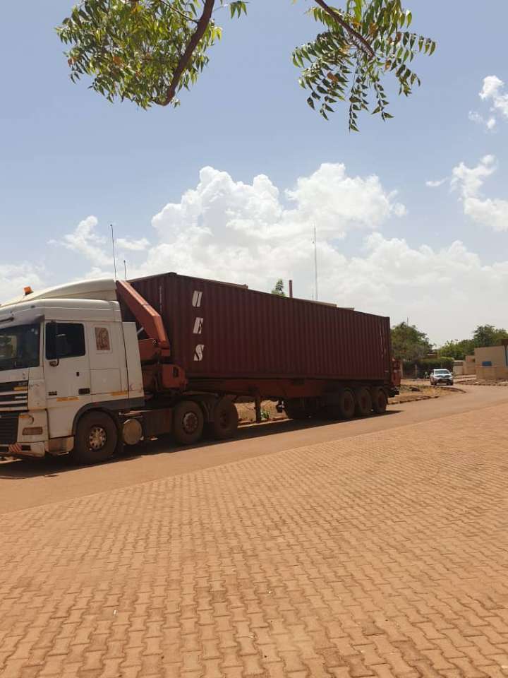 Arrivée du conteneur à Ouagadougou