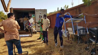La distribution du matériel médical à commencé à Ouagadougou.