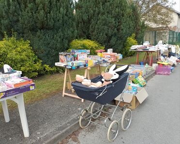 Notre brocante solidaire du 14 mai 2023.